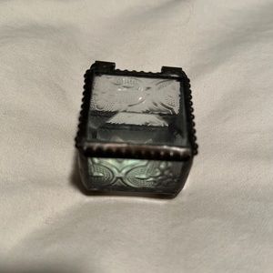 Glass ring box